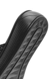 دمپایی زنانه چرمی مشکی با کف ضخیم دری مد