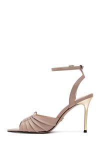 صندل زنانه بژ چرم پاشنه‌نازک بلند بنددار دری مد