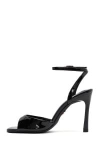 صندل زنانه مشکی پاشنه‌نازک بلند بنددار دری مد