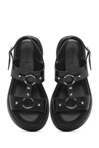 صندل زنانه مشکی چرم بنددار تخت ضخیم راحتی دری مد