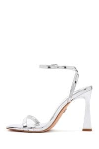 صندل زنانه نقره‌ای متالیک پاشنه نازک بلند بنددار دری مد