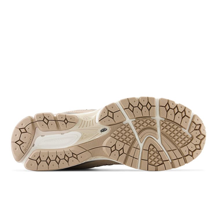 کتونی نیو بالانس New Balance 2002R اورجینال_68b32f7140235.jpeg کتونی نیو بالانس New Balance 2002R اورجینال