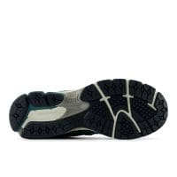 کتونی نیو بالانس New Balance 2002R اورجینال