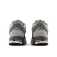 کتونی نیو بالانس New Balance 2002R اورجینال