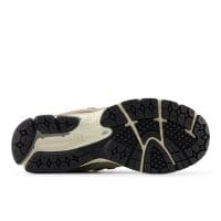 کتونی نیو بالانس New Balance 2002R اورجینال