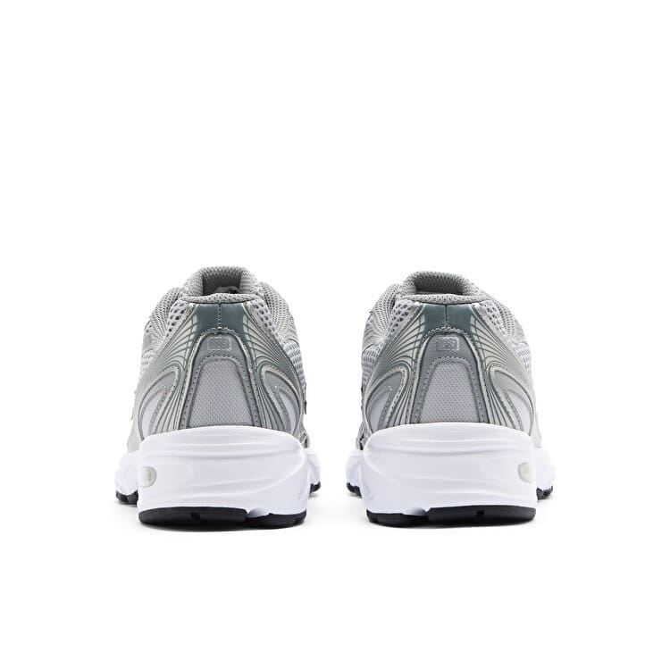 کتونی نیو بالانس New Balance 740 اورجینال_68b32a80516a4.jpeg کتونی نیو بالانس New Balance 740 اورجینال