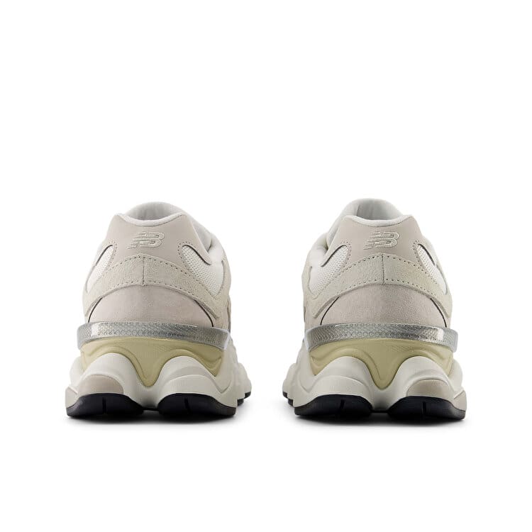 کتونی نیو بالانس New Balance 9060  اورجینال_68b39a6c9f4e3.jpeg کتونی نیو بالانس New Balance 9060  اورجینال