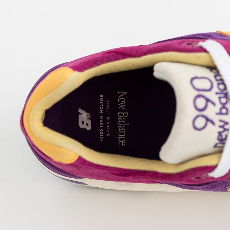 کتونی نیو بالانس New Balance 990  اورجینال_68b3a8e67112d.jpeg کتونی نیو بالانس New Balance 990  اورجینال