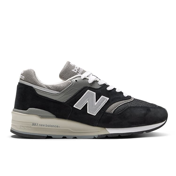 کتونی نیو بالانس New Balance Made in USA 997  اورجینال_68b3a66868070.jpeg کتونی نیو بالانس New Balance Made in USA 997  اورجینال