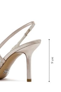 کفش زنانه بژ چرم نگین‌دار پاشنه نازک پشت باز دری مد