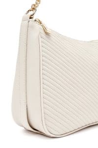 کیف زنانه کراس‌بادی کرم بند بلند کاپیتونه دری مد