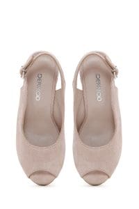 اسپادریل زنانه جیر چرمی بژ با بند پشتی و پاشنه لژ دری مد