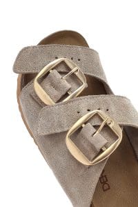 دمپایی زنانه چرم جیر ویزون سگک‌دار دری مد