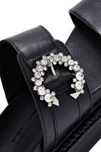 دمپایی زنانه چرم مشکی نگین‌دار ضخیم‌تنه دری مد