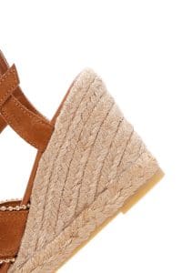 صندل زنانه اسپادریل قهوه‌ای روشن پاشنه یکسره گیوه ای بندی جیر دری مد