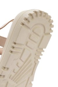 صندل زنانه بژ بندی چرمی راحتی دری مد