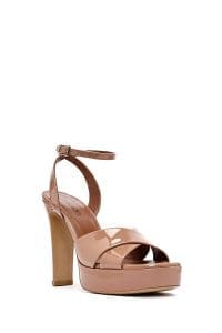 صندل زنانه بژ چرم ورنی پلتفرم پاشنه‌ضخیم بلند بنددار دری مد