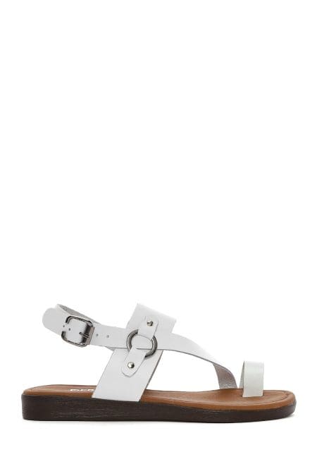 صندل زنانه سفید انگشتی چرم بودروم دری مد