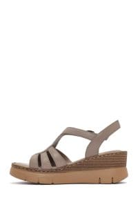 صندل زنانه طوسی بنددار پاشنه لژ راحتی چرم دری مد