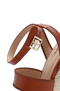 صندل زنانه قهوه‌ای بنددار پاشنه لژ کنفی دری مد