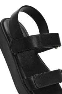 صندل زنانه مشکی با زیره ضخیم دری مد