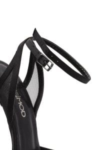 صندل زنانه مشکی پاشنه‌نازک بلند بنددار دری مد