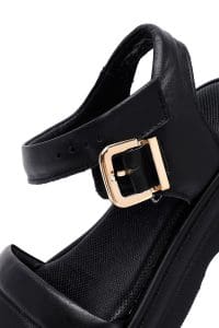 صندل زنانه مشکی چرم بنددار دری مد