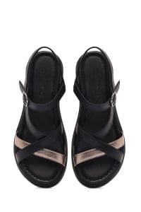 صندل زنانه مشکی چرم بنددار دری مد