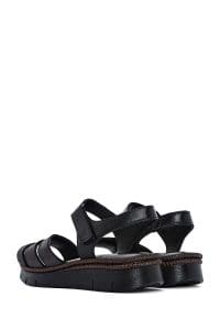 صندل زنانه مشکی چرم بندی راحتی دری مد