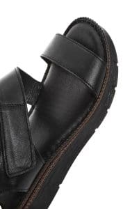 صندل زنانه مشکی چرم بندی راحتی دری مد