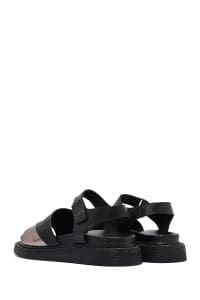 صندل زنانه مشکی چرم تخت بندی دری مد