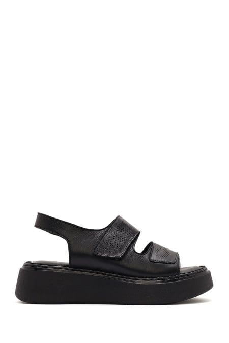 صندل زنانه مشکی چرم تخت ضخیم بندی راحتی دری مد