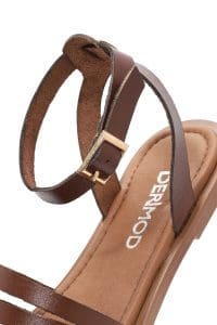 صندل زنانه چرمی قهوه‌ای بندی مدل بدروم دری مد