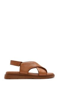 صندل زنانه چرمی قهوه‌ای روشن کشی دری مد