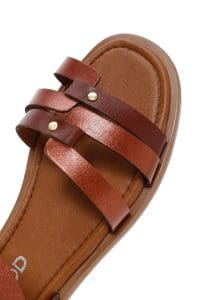 صندل زنانه چرمی قهوه‌ای مدل بدروم دری مد