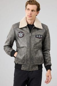 کاپشن چرمی مردانه خاکستری یقه‌دار خزدار خلبانی Hurricane دری مد