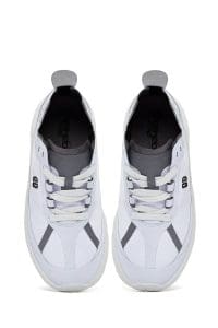 کتونی زنانه سفید بنددار با زیره ضخیم دری مد