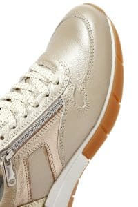 کتونی زنانه طلایی با بند و زیپ کناری چرم دری مد