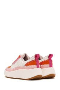 کتونی زنونه رنگی بنددار با زیره ضخیم بافت‌دار دری مد