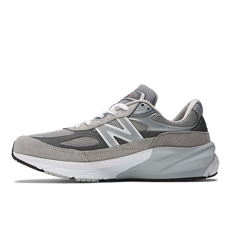 کتونی نیو بالانس New Balance 990  اورجینال_68c242752fdaf.jpeg کتونی نیو بالانس New Balance 990  اورجینال