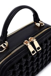 کیف زنانه کراس بادی مشکی بافت‌دار دوشی بلند دری مد