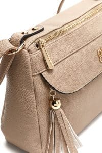 کیف کراس بادی زنانه چرم بژ بند بلند دری مد