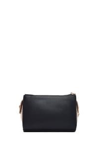 کیف کراس بادی زنانه چرم مشکی بند بلند با جزئیات اکسسوری دری مد