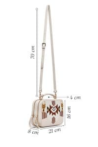 کیف کراس بادی زنانه چرم کرم بند بلند چاپ‌دار دری مد