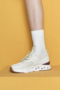 Derimod Zero کتونی زنونه پارچه‌ای کرم بنددار