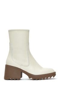 بوت زنانه بژ چرمی پاشنه ضخیم دری مد