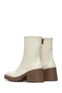 بوت زنانه بژ چرمی پاشنه ضخیم دری مد