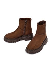 بوت زنانه جیر قهوه‌ای زیپ‌دار دری مد