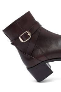 بوت زنانه قهوه‌ای چرمی پاشنه ضخیم دری مد