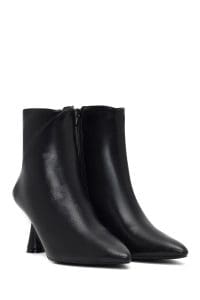 بوت زنانه مشکی زیپ‌دار پاشنه‌دار با جزئیات نگین‌دار دری مد